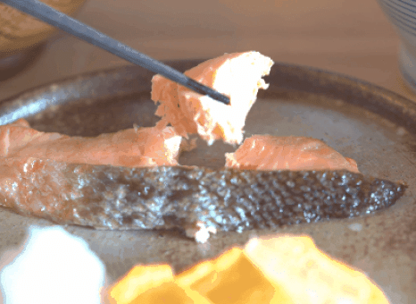 新潟の郷土料理「鮭の焼き漬け」
